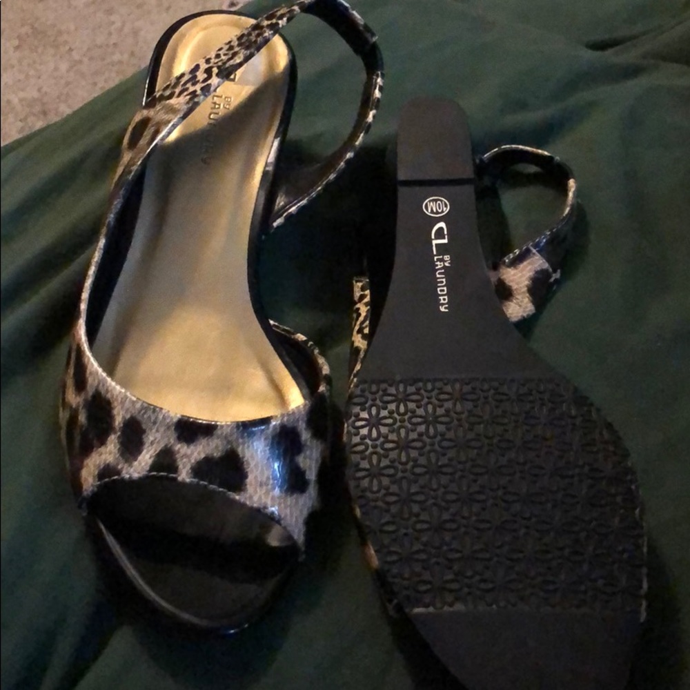 Size 10 Leopard CL by Laundry
